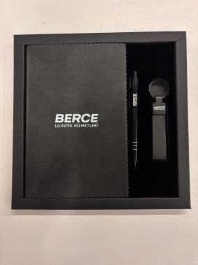 Defter, Metal Kalem & Deri Anahtarlık Kutulu Hediye Seti