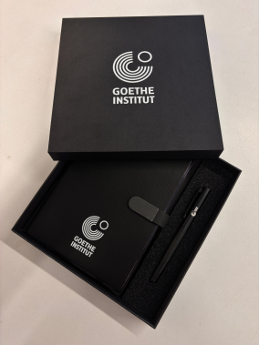 Kapaklı Metal Kalem & Termo Deri Defter Kutulu VIP Hediye Seti