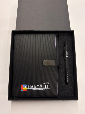 14×21 Yumuşak Kapaklı Metal Tokalı Termo Deri Defter & Touchpen Diamond Kalem Kutulu VIP Hediye Seti