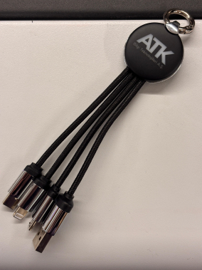 EVA Çantalı Işıklı Logolu Anahtarlık Tipi 3’ü 1 Arada Promosyon Şarj Kablosu (USB-C, Lightning, Micro USB)