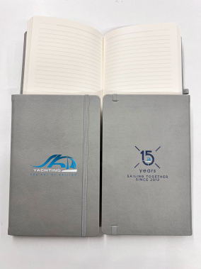 13x21 cm Termo Deri Kapaklı Tarihsiz Defter 160 Sayfa 70 gr Krem Çizgili Elastik Bantlı Kalem Tutuculu
