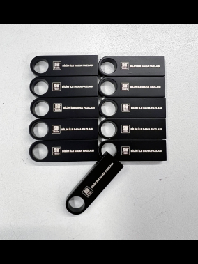 16 GB Metal USB Bellek